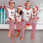 Pyjama de Noel Famille Manches Rayure Rouge et Blanches 1